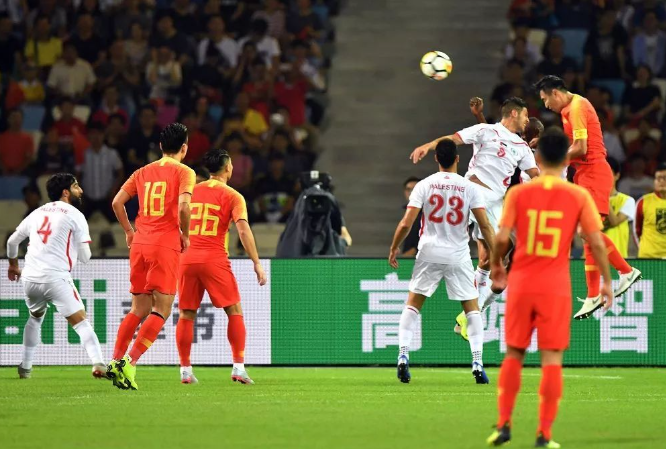 近三届男足亚洲杯中,中国队的战绩如何？